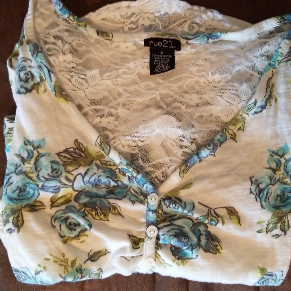Rue 21 Flower Pattern Blouse